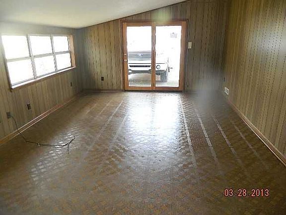 5th image of 301 Diamond Ln