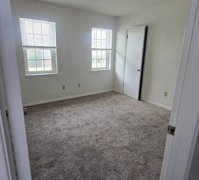 2364 Heatherfield Ln — Photo 6