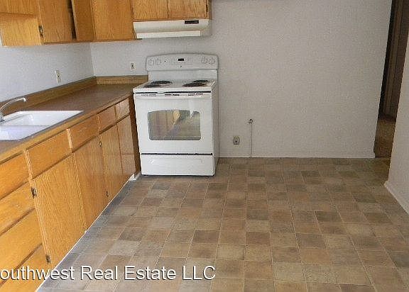 2nd image of 204 Liberty St APT A