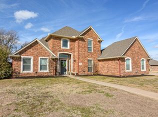 811 Brandt St, Grandview, TX 76050