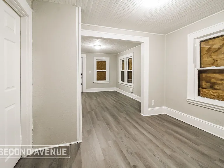 1522 W 22nd St — Photo 5