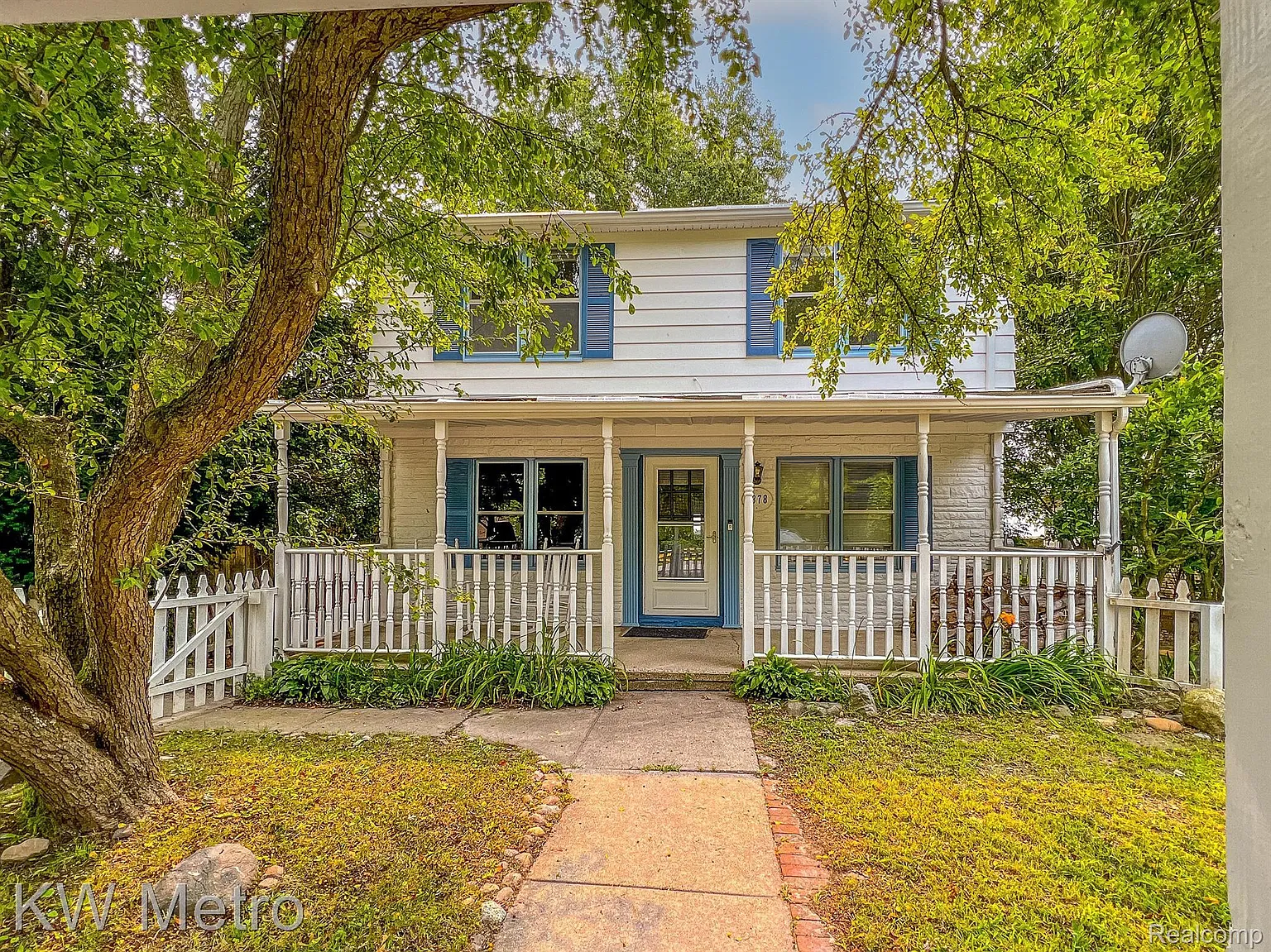 7378 Lakeshore Dr photo 1