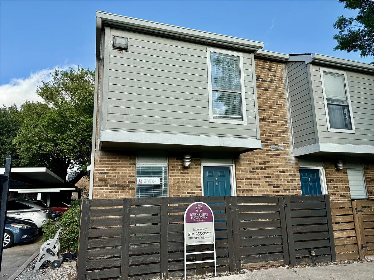 Building Photo - 2018 W Rundberg Ln #6A