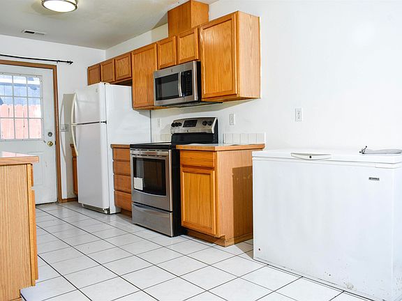 5th image of 2515 E Adelia St