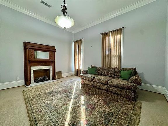 4th image of 807 5th St
