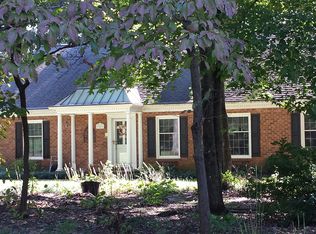 704 Rollingwood Dr, Greensboro, NC 27410