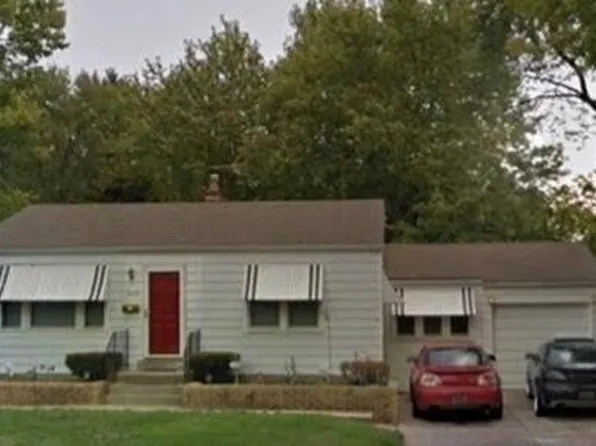 10026 McCartney Ln, Saint Louis, MO 63137