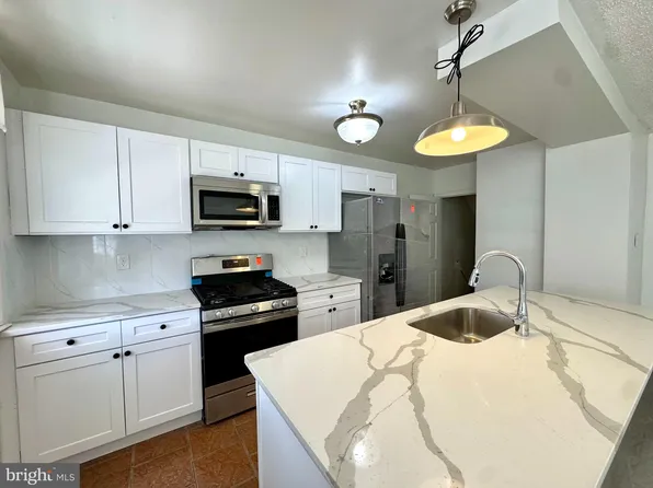 6641 Gillespie St, Philadelphia, PA 19135