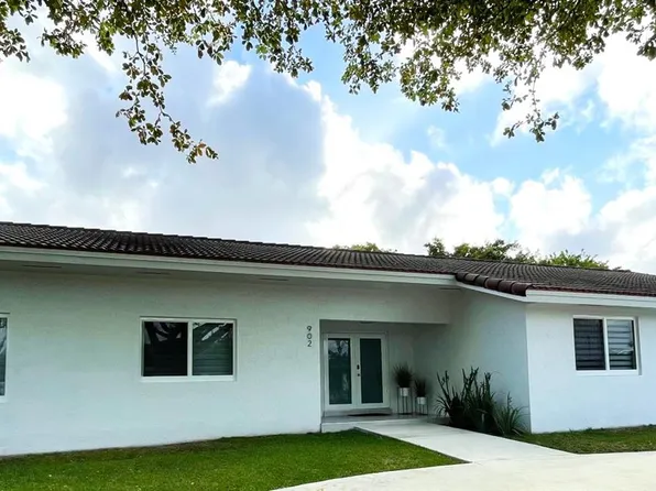 902 SW 102nd Pl, Miami, FL 33174