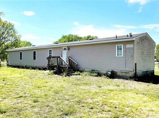 604 Kansas St, Pleasanton, KS 66075