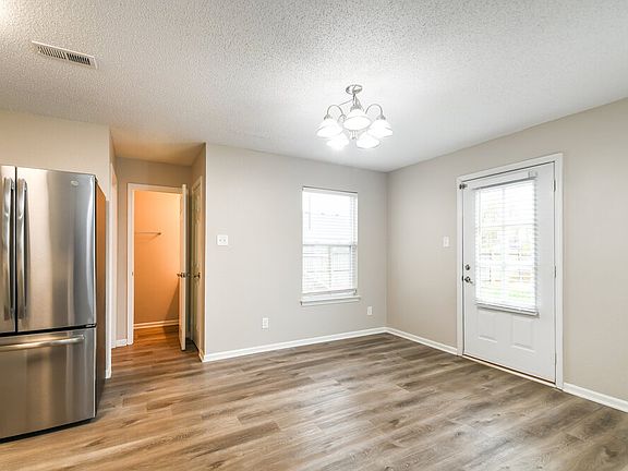 5th image of 3 Atherton Ct