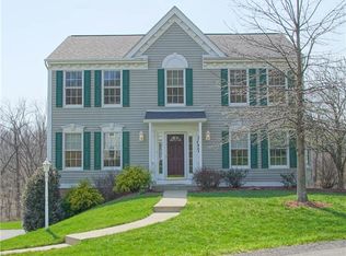 3057 Willowbrook Dr, Bridgeville, PA
