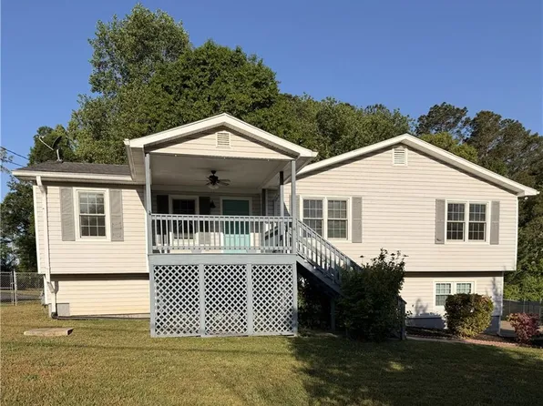 114 Village Ct, Woodstock, GA 30188