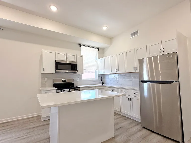 1240 Ritner St #3 — Photo 7