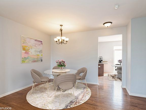 4th image of 366 Station Park Cir
