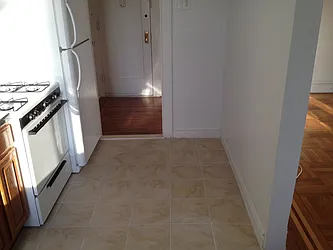 Rented by Metro Garden Realty NYC