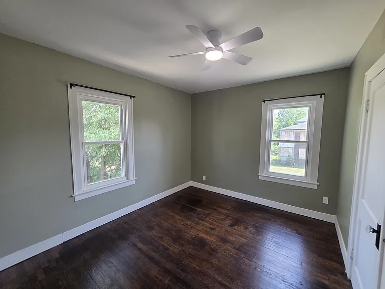 3964 Helen St — Photo 10