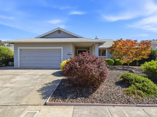 8800 Oakmont Drive, Santa Rosa, CA 95409