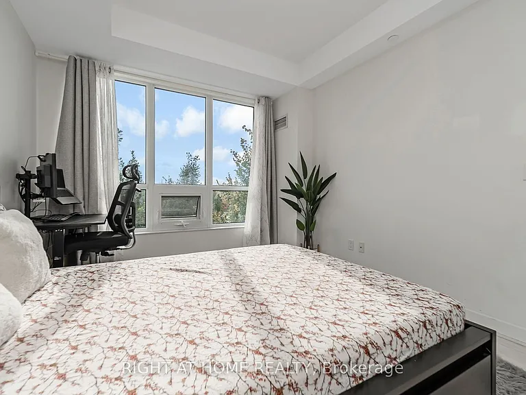 4655 Glen Erin Dr #206 — Photo 33