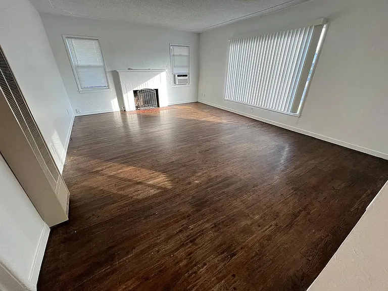 235 E Coolidge Ave #12 — Photo 5