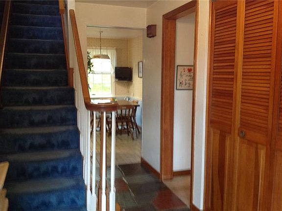 2nd image of 104 Timberlane Dr