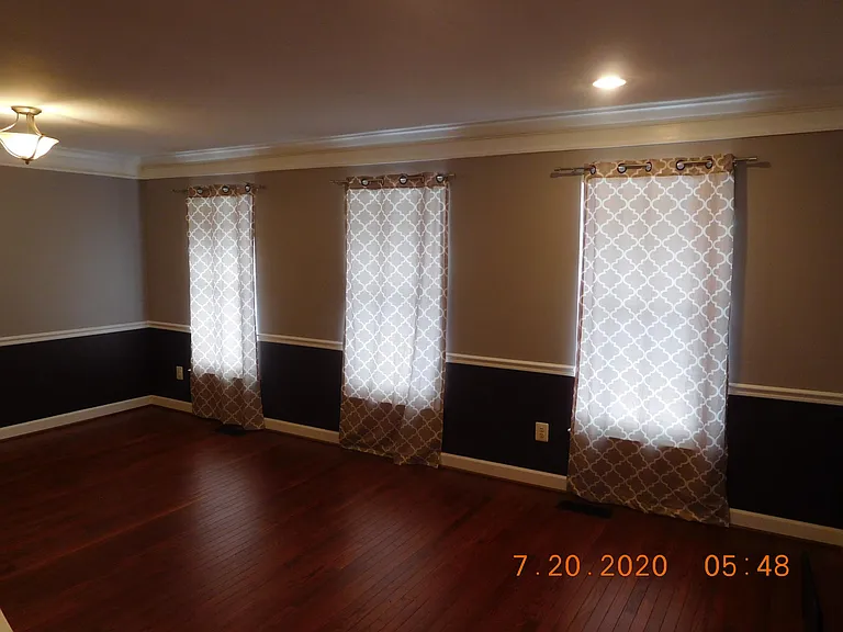 Living Room Pic1