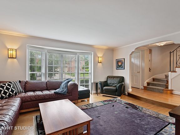 2nd image of 6514 N Kimball Ave