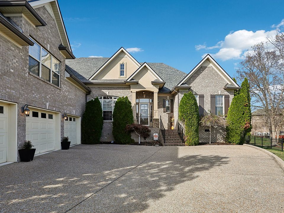 1st image of 1104 Thora Ct