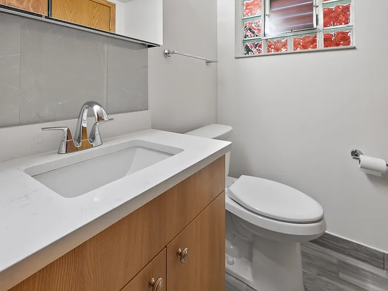 6115 N Pulaski Rd #1 — Photo 11