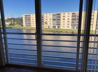 301 SE 3rd St APT 408, Dania, FL 33004