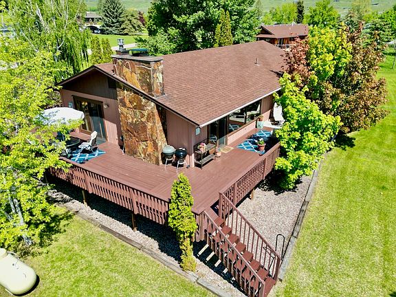 2nd image of 33724 West Shore Dr