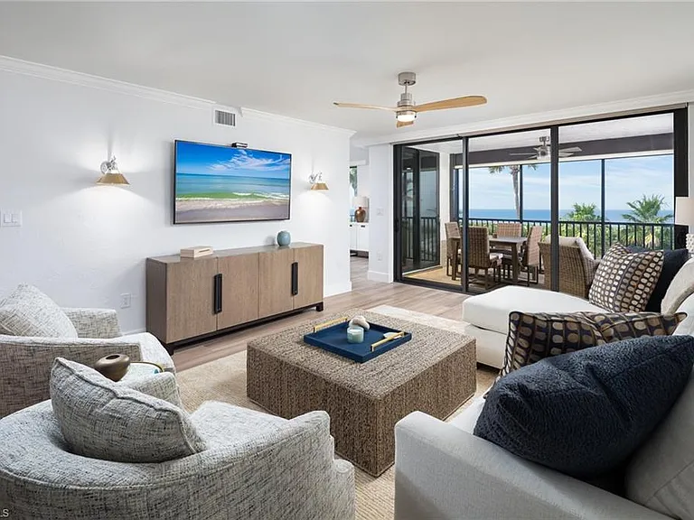 10475 Gulf Shore Dr #115 — Photo 1