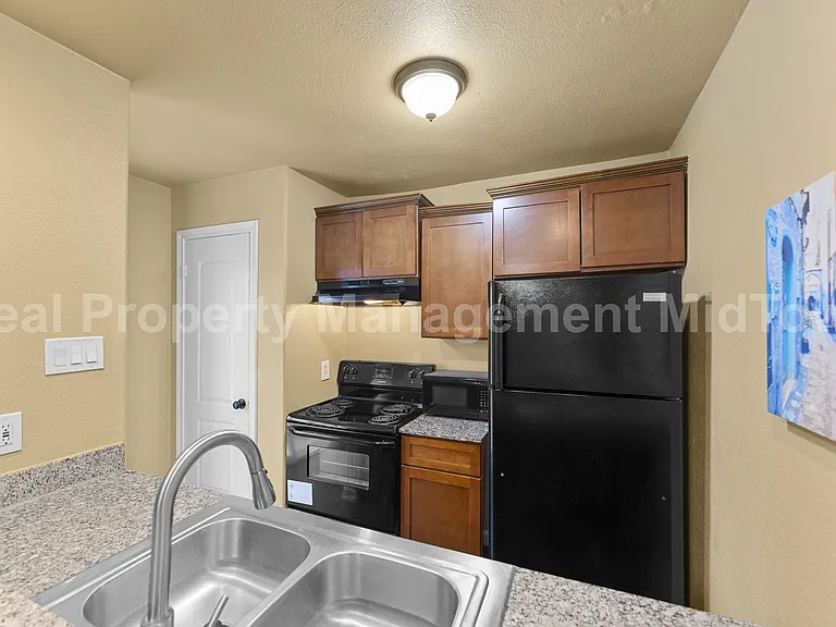 5516 Boca Raton Blvd #310 — Photo 8