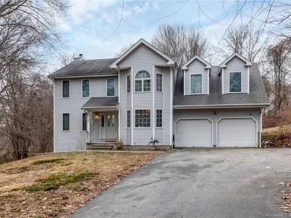 24 Coachman Pike, Ledyard, CT 06339