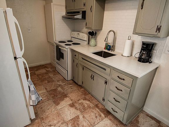 5th image of 1700 N Robinson Ave #1710-B