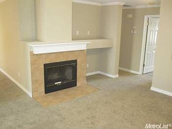 2nd image of 483 Glenbriar Cir