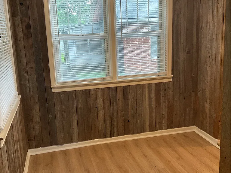 1104 N Gary Pl — Photo 16