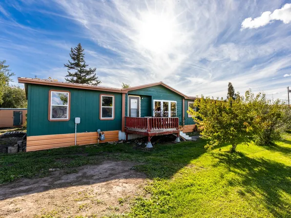 17 Railroad Ave, Sand Coulee, MT 59472