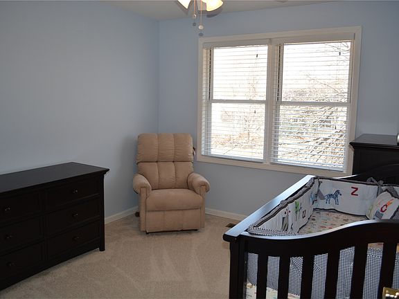 5th image of 1565 Acorn Ct