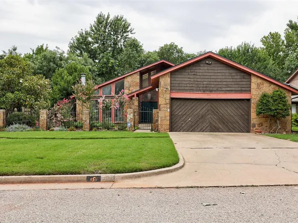 13501 Fox Hollow Rdg, Oklahoma City, OK 73131