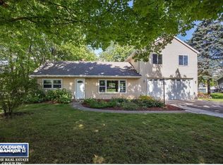 2068 Lost Dauphin Rd, De Pere, WI 54115