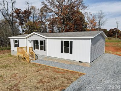 516 Lake Mullis Rd, Harmony, NC, 28634