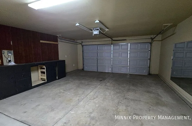 7401 Beeson St — Photo 17