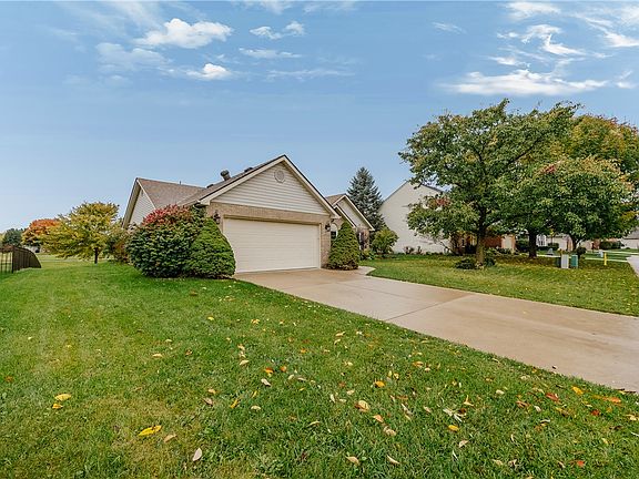 3rd image of 2622 Renwick Way