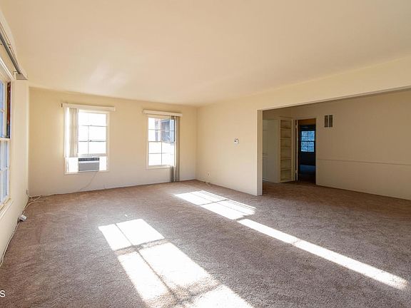 3rd image of 449 N Euclid Ave APT H