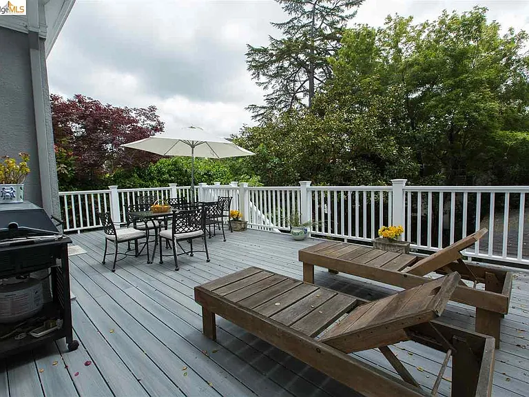 16 Craig Ave — Photo 22