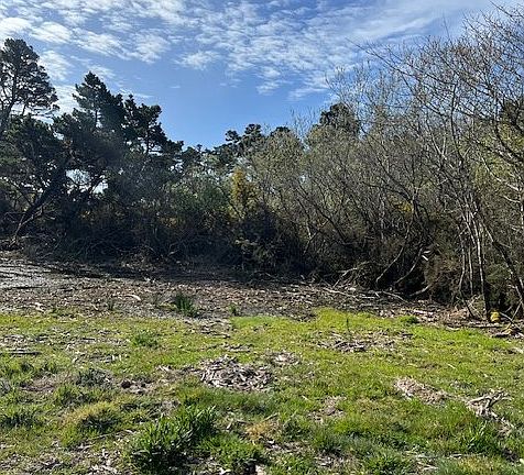 3rd image of 0 18th St SW