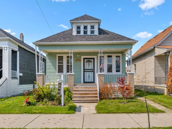 2393 Botsford St, Hamtramck, MI 48212