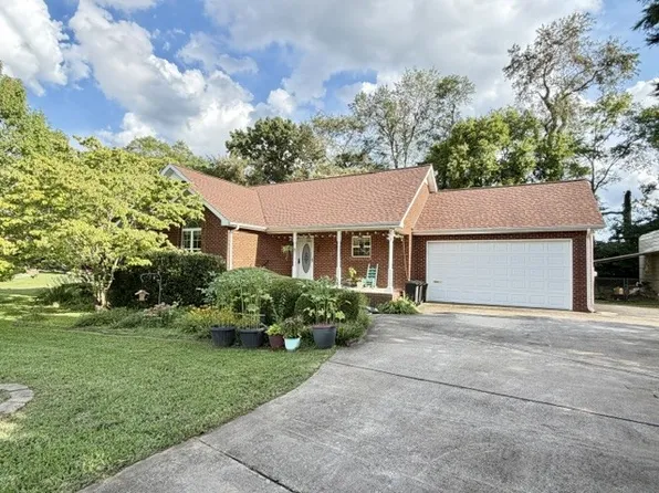 125 Hazelwood Ln, Winchester, TN 37398