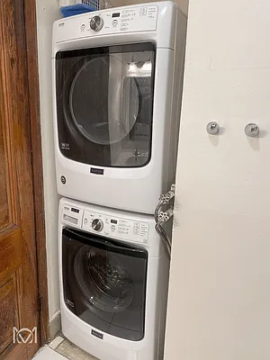 Rented by Keller Williams NYC | media 9